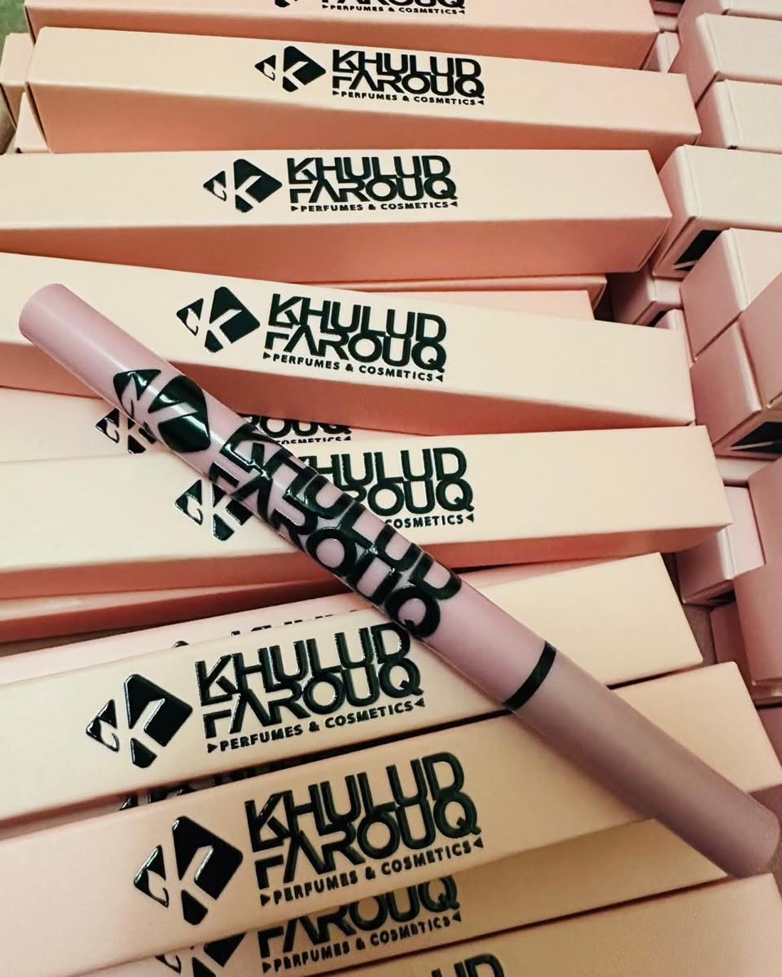Eyeliner on its boxes